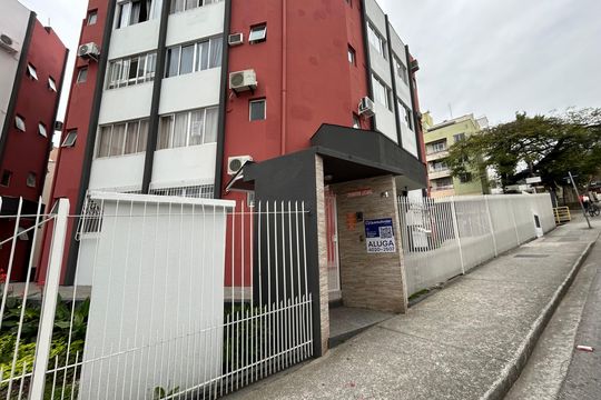 Fachada de apartamento para alugar com 1 quarto, 28m² em Trindade, Florianópolis