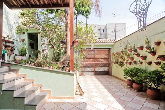 Casa à venda com 3 quartos, 120m² em Chora Menino, São Paulo
