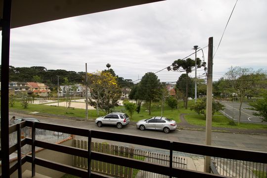 Quarto 1 - Sacada de casa para alugar com 3 quartos, 175m² em Uberaba, Curitiba
