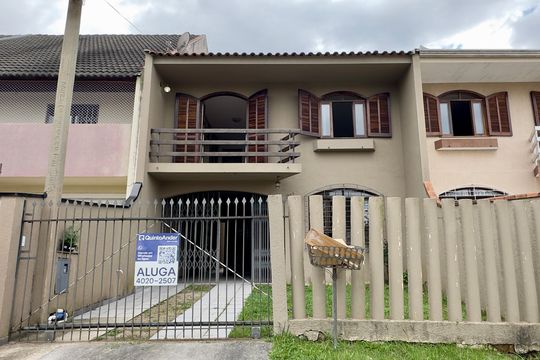 Fachada de casa para alugar com 3 quartos, 175m² em Uberaba, Curitiba
