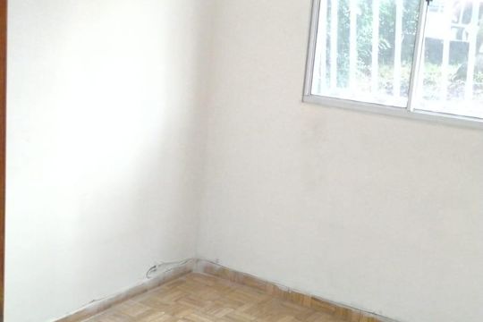 Quarto de apartamento para alugar com 2 quartos, 49m² em Senador Camará, Rio de Janeiro