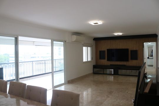 Apartamento para alugar com 3 quartos, 160m² em Barra Funda, São Paulo