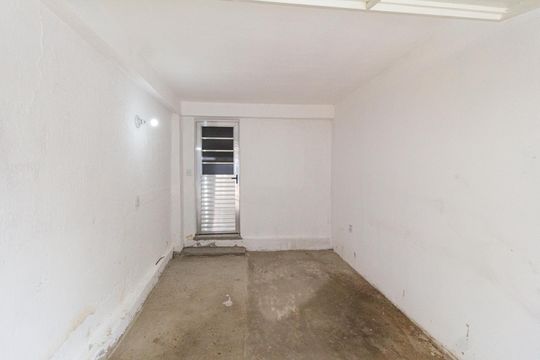 Garagem de casa para alugar com 2 quartos, 146m² em Vila Capriotti, Carapicuíba