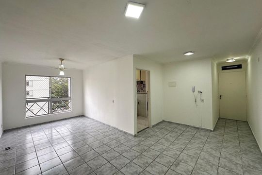 Apartamento para alugar com 2 quartos, 64m² em Jardim Santa Emilia, São Paulo