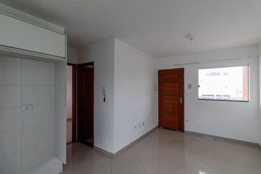 Sala/Cozinha de casa para alugar com 2 quartos, 45m² em Vila Ré, São Paulo