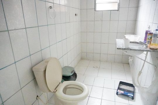 Banheiro de casa para alugar com 3 quartos, 80m² em Jardim California, Barueri