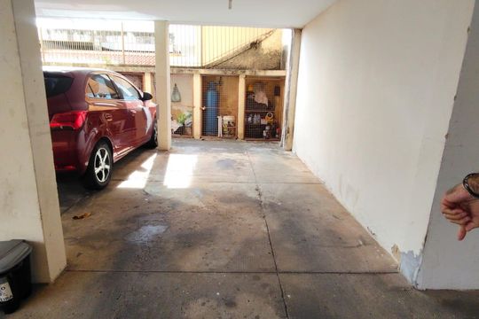 Garagem de apartamento à venda com 3 quartos, 84m² em Itapoã, Belo Horizonte