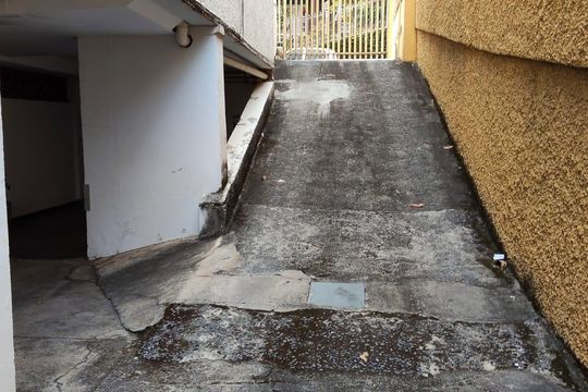Garagem de apartamento à venda com 3 quartos, 84m² em Itapoã, Belo Horizonte