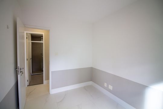 Quarto 1 de apartamento à venda com 2 quartos, 64m² em Chácara Santo Antônio, São Paulo