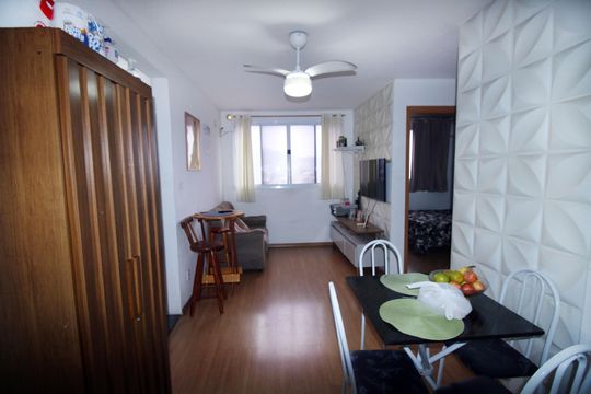 Sala de apartamento para alugar com 2 quartos, 45m² em Colégio, Rio de Janeiro