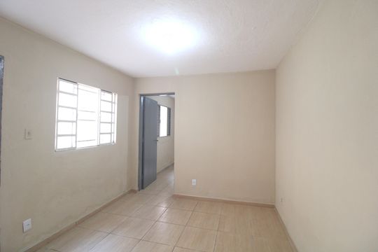 Casa para alugar com 1 quarto, 42m² em Jardim Belcito, São Paulo