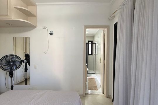 Suíte de apartamento para alugar com 4 quartos, 158m² em Jardim Asturias, Guarujá