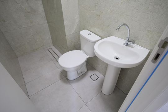 Banheiro de apartamento para alugar com 2 quartos, 38m² em Jaguaribe, Osasco