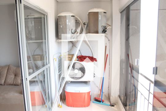 Varanda de apartamento para alugar com 2 quartos, 56m² em Vila Froes, Goiânia