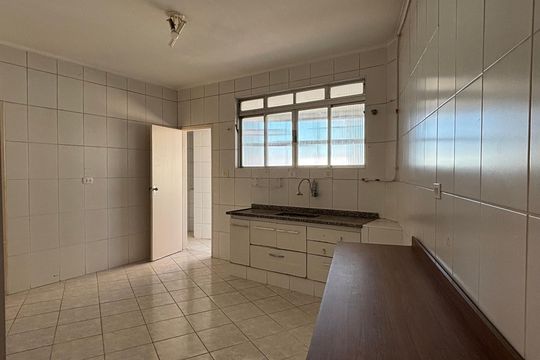 Cozinha de apartamento à venda com 3 quartos, 249m² em Mirandópolis, São Paulo