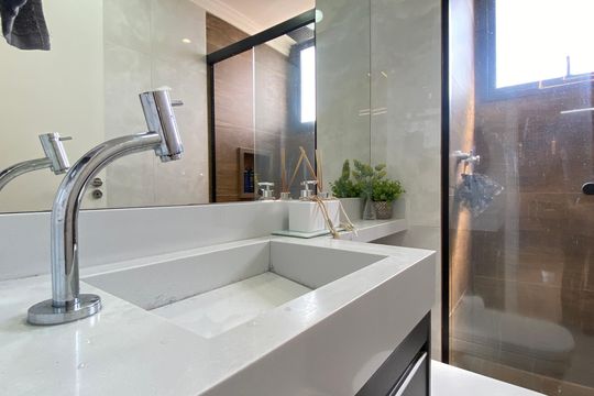 Banheiro de apartamento para alugar com 2 quartos, 52m² em Centro, Osasco