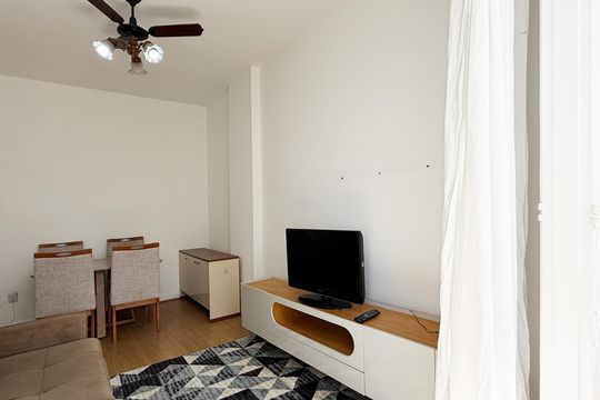 Sala de apartamento para alugar com 1 quarto, 55m² em Boqueirão, Santos