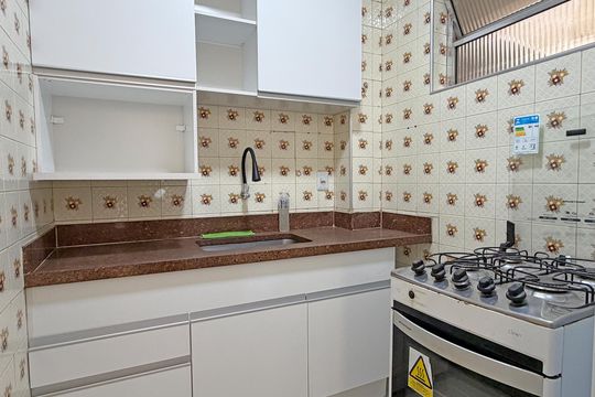 Cozinha de apartamento para alugar com 1 quarto, 55m² em Boqueirão, Santos