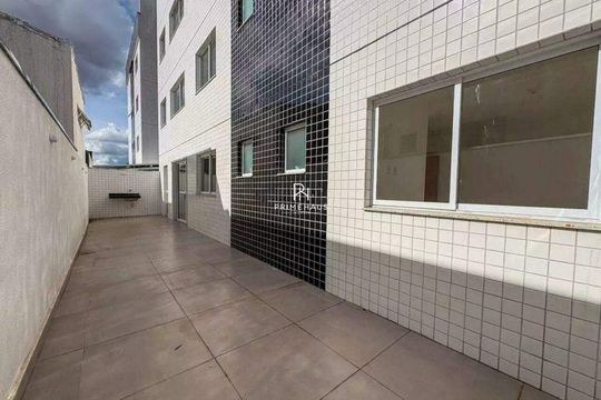 Apartamento à venda com 2 quartos, 100m² em Araguaia, Belo Horizonte