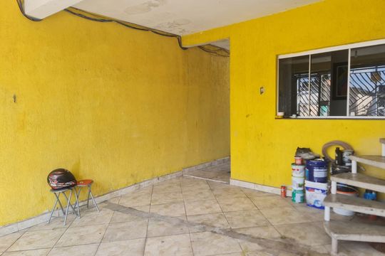 Garagem  de casa à venda com 6 quartos, 125m² em Vila Barros, Guarulhos