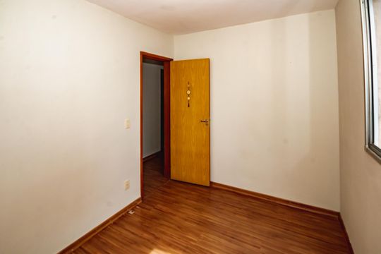 Quarto 2 de apartamento para alugar com 3 quartos, 70m² em Planalto, Belo Horizonte
