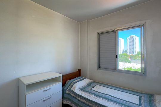 Quarto 1 de apartamento à venda com 2 quartos, 51m² em Santo Amaro, São Paulo