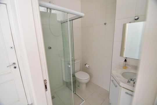 Banheiro de apartamento para alugar com 4 quartos, 218m² em Centro, Campinas