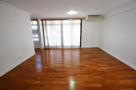 Apartamento para alugar com 4 quartos, 218m² em Centro, Campinas
