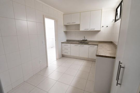 Cozinha de apartamento para alugar com 4 quartos, 218m² em Centro, Campinas