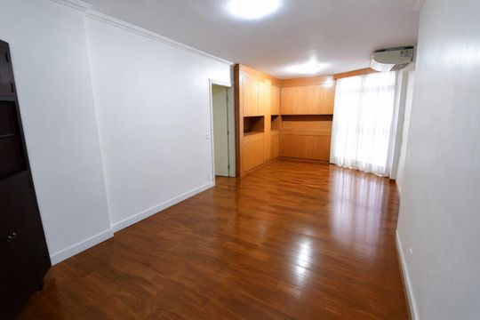 Sala de apartamento para alugar com 4 quartos, 218m² em Centro, Campinas