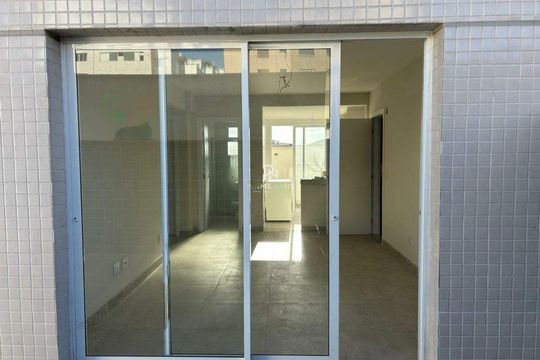 Apartamento à venda com 2 quartos, 116m² em Castelo, Belo Horizonte