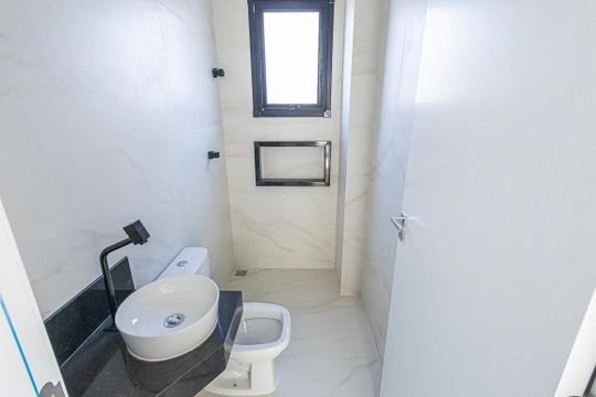 banheiro de apartamento para alugar com 3 quartos, 69m² em Itapoã, Belo Horizonte