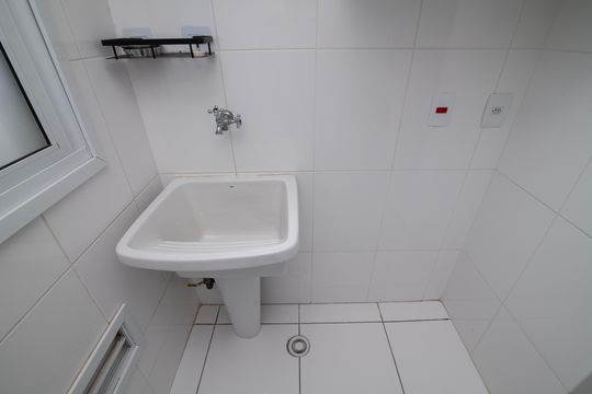 Área de Serviço de apartamento para alugar com 2 quartos, 58m² em Jardim Santa Izabel, Hortolândia