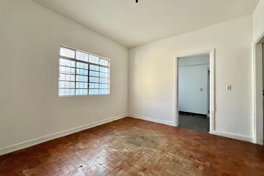 Casa para alugar com 1 quarto, 40m² em Jardim Oriental, São Paulo