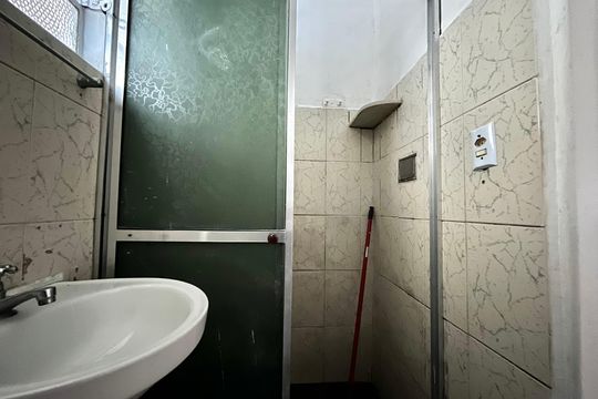 Banheiro da Suíte de casa para alugar com 1 quarto, 40m² em Jardim Oriental, São Paulo