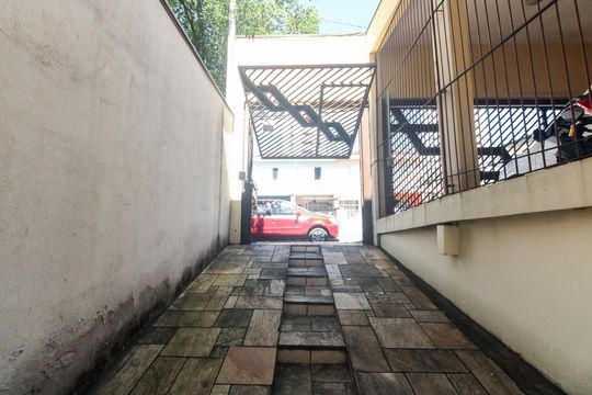 Quintal e Garagem de casa para alugar com 2 quartos, 180m² em Chácara Santo Antônio (zona Leste), São Paulo