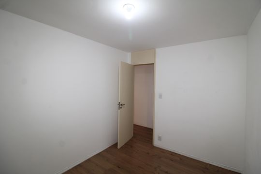 Quarto 1 de apartamento para alugar com 2 quartos, 60m² em Conjunto Residencial Novo Pacaembu, São Paulo