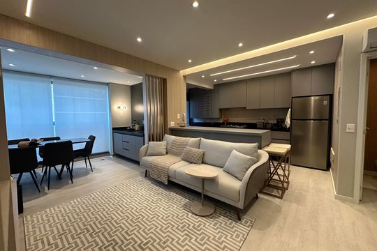 Apartamento para alugar com 2 quartos, 95m² em Alphaville Empresarial, Barueri