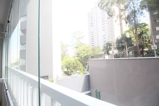 Varanda Sala/Cozinha de apartamento para alugar com 1 quarto, 36m² em Vila Andrade, São Paulo
