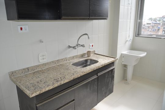 Apartamento para alugar com 2 quartos, 56m² em Del Castilho, Rio de Janeiro