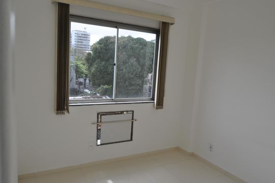 Apartamento para alugar com 2 quartos, 56m² em Del Castilho, Rio de Janeiro