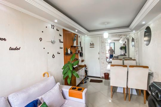 Sala de apartamento para alugar com 2 quartos, 57m² em Jardim Danfer, São Paulo