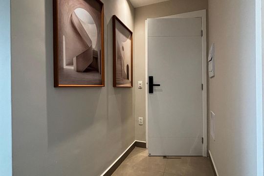 Apartamento à venda com 1 quarto, 78m² em Alphaville Empresarial, Barueri