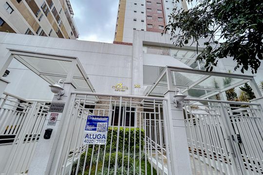 Fachada com Plaquinha de apartamento para alugar com 2 quartos, 55m² em Vila Zilda, São Paulo