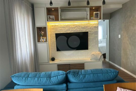 Apartamento à venda com 2 quartos, 71m² em Santa Teresinha, São Paulo