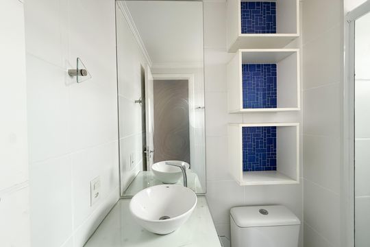 Banheiro de apartamento para alugar com 2 quartos, 45m² em Jardim Iris, São Paulo