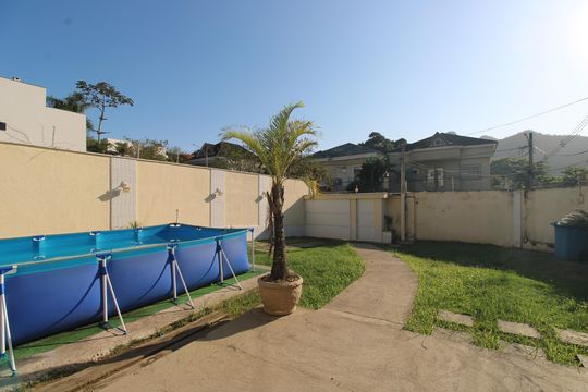 Quintal de casa de condomínio à venda com 2 quartos, 130m² em Taquara, Rio de Janeiro