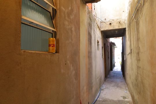 Corredor de casa para alugar com 1 quarto, 27m² em Conjunto Habitacional A. E. Carvalho, São Paulo
