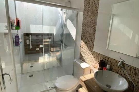Casa à venda com 5 quartos, 250m² em Jardim Amanda II, Hortolândia