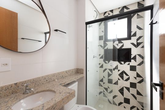 Banheiro  de apartamento para alugar com 1 quarto, 30m² em Vila Germinal, São Paulo